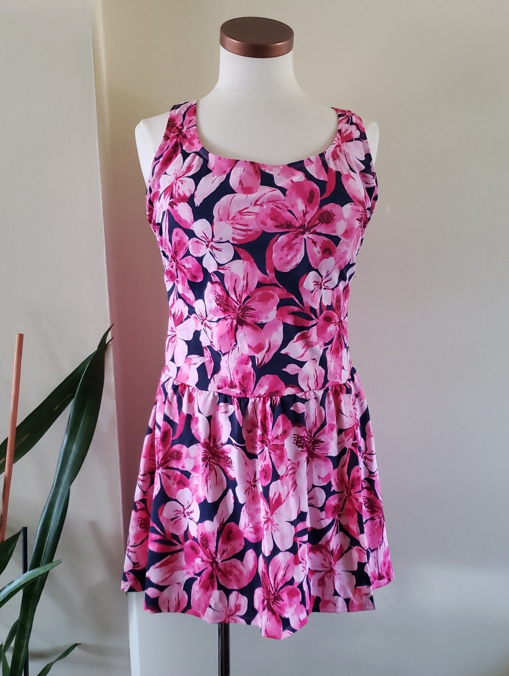 SWIM365 NWOT Floral Print Plus Size Swimsuit - Sizw 20